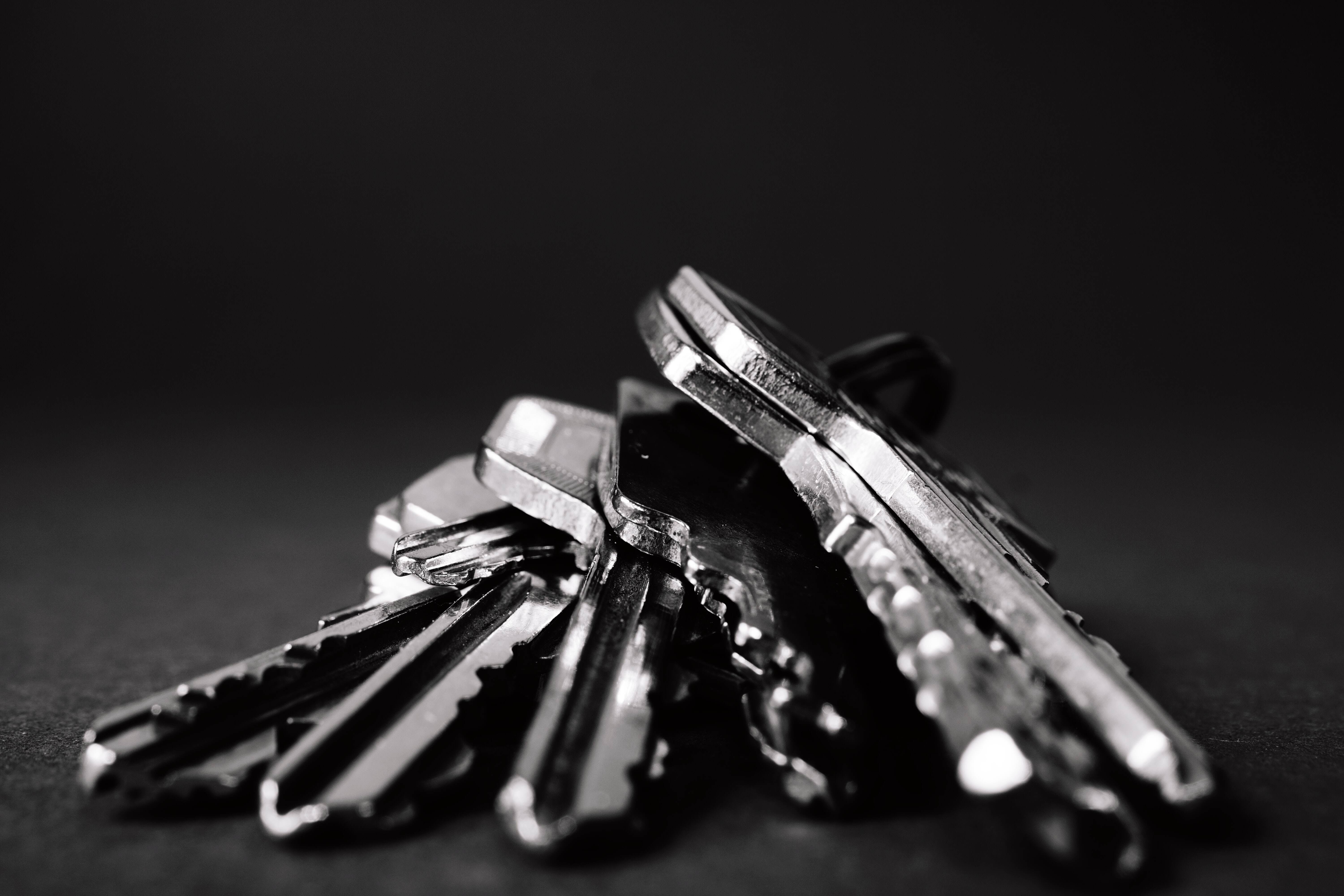 How to Ship a Key by Post or Courier